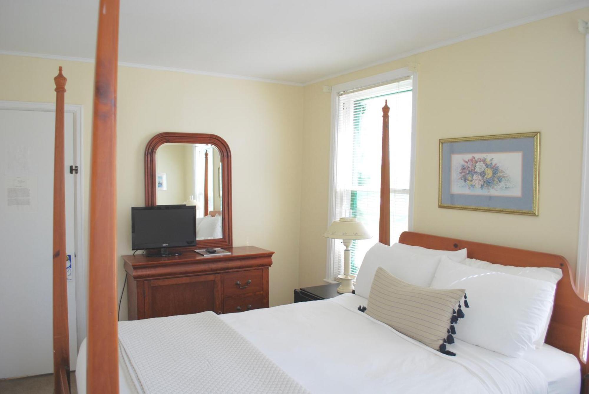 Anne'S Washington Inn (Adults Only) Saratoga Springs Rum bild