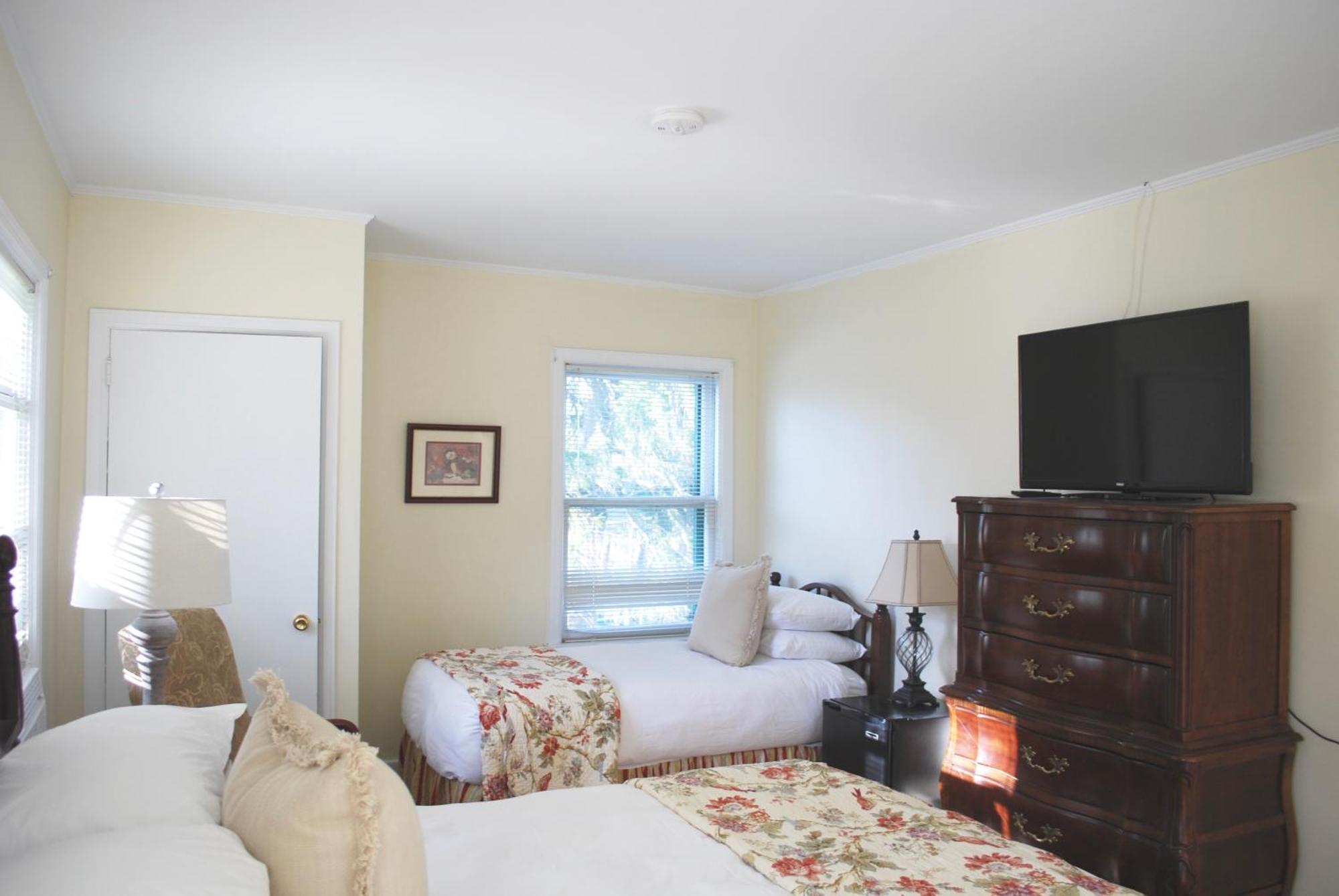 Anne'S Washington Inn (Adults Only) Saratoga Springs Rum bild