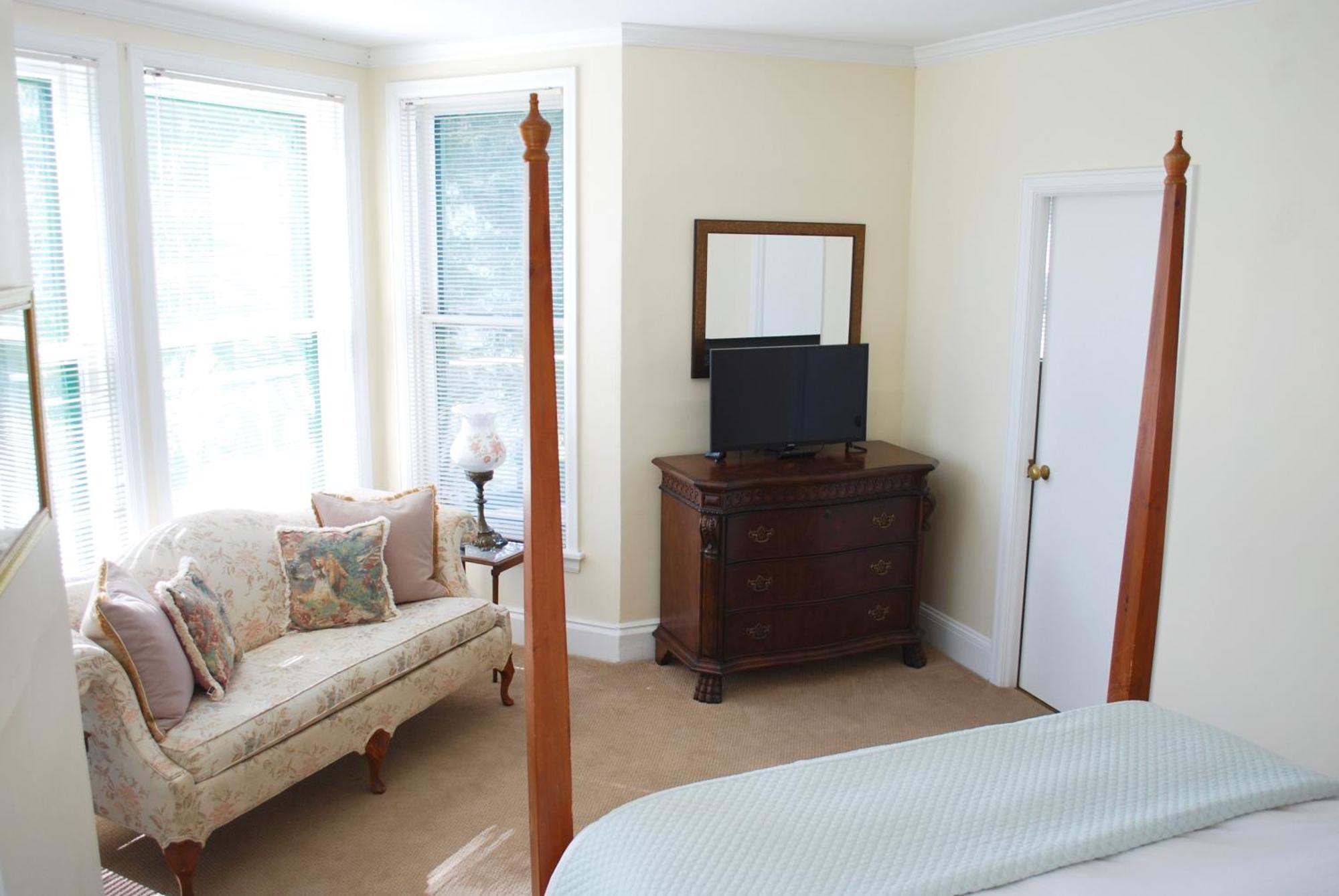 Anne'S Washington Inn (Adults Only) Saratoga Springs Rum bild
