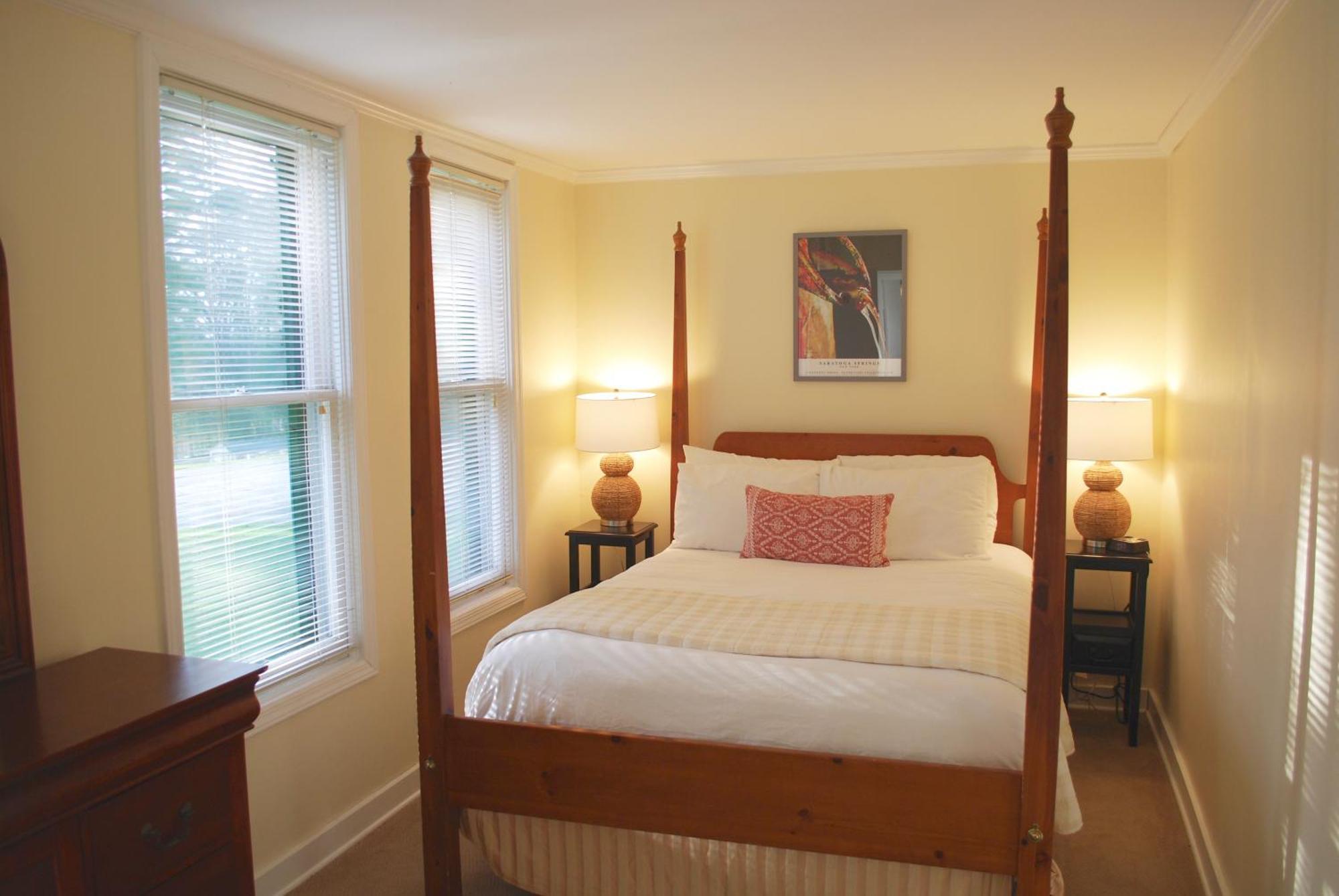 Anne'S Washington Inn (Adults Only) Saratoga Springs Rum bild