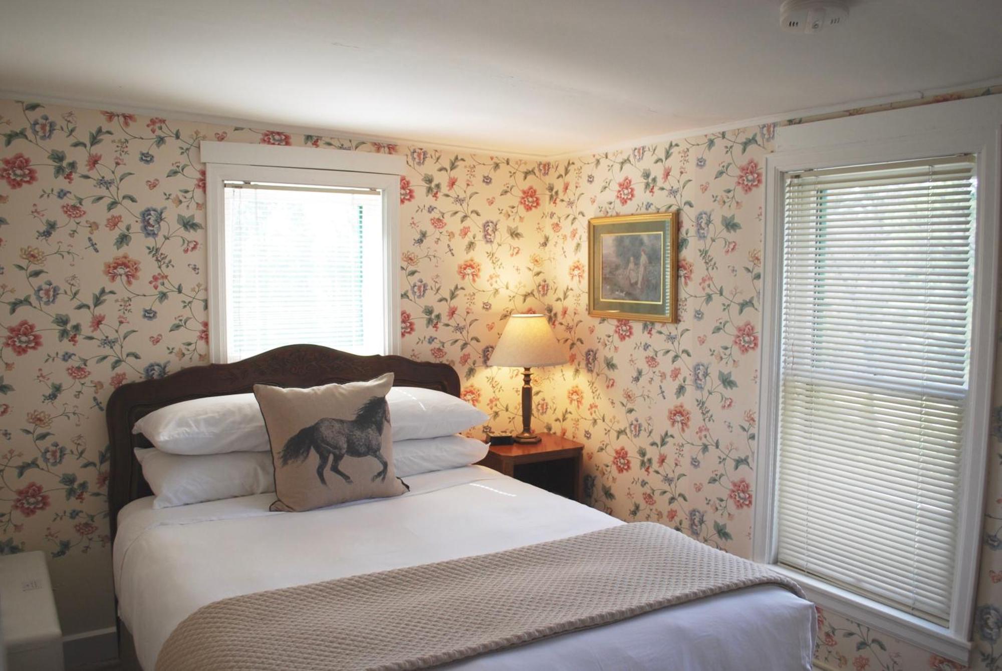 Anne'S Washington Inn (Adults Only) Saratoga Springs Rum bild