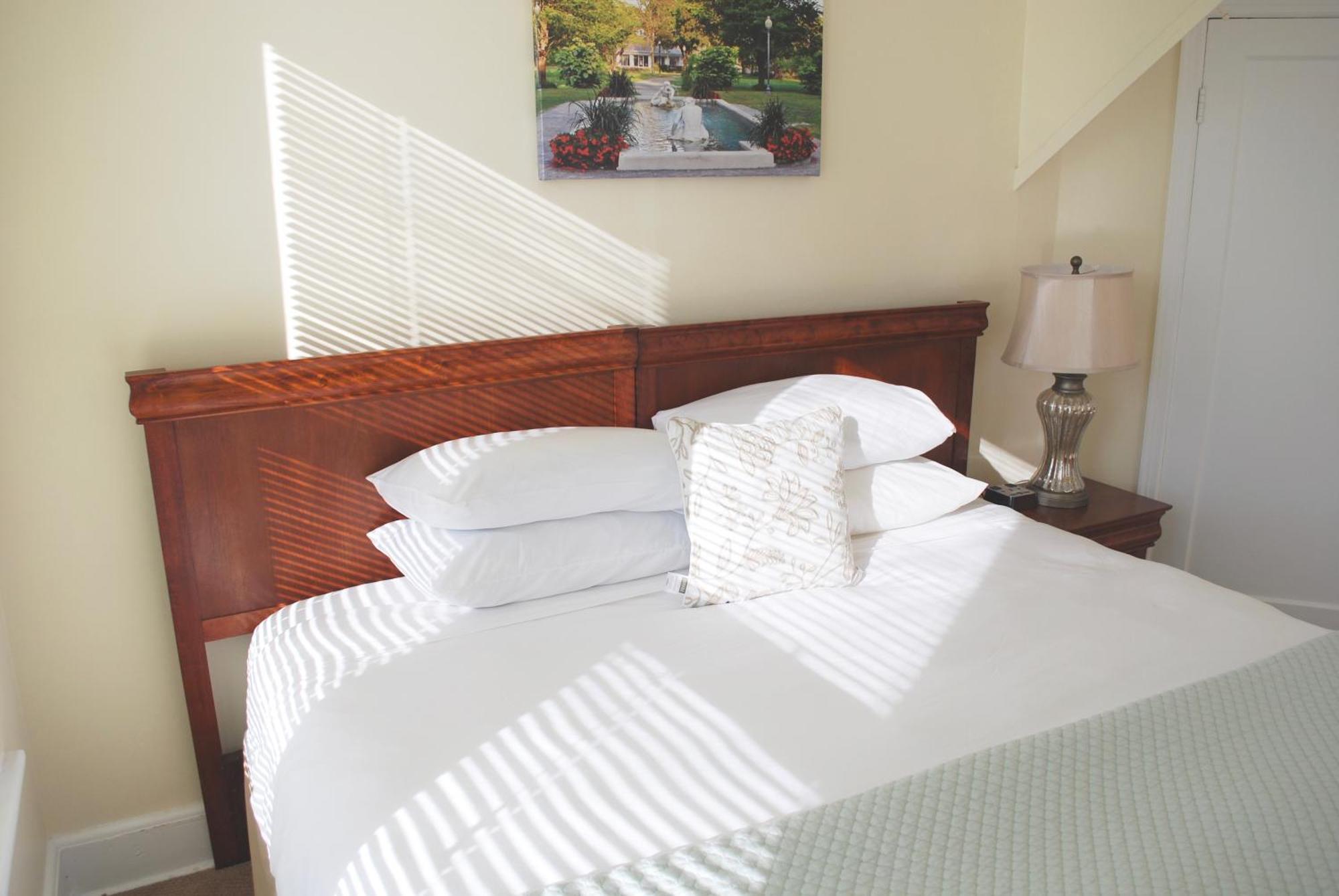 Anne'S Washington Inn (Adults Only) Saratoga Springs Rum bild